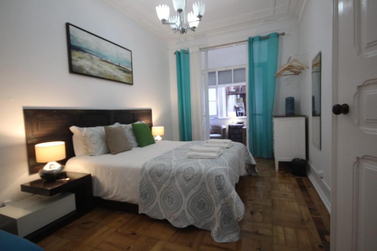 Ocean M1 R4 - Large Double With Shared Bathroom In Center Lisboa